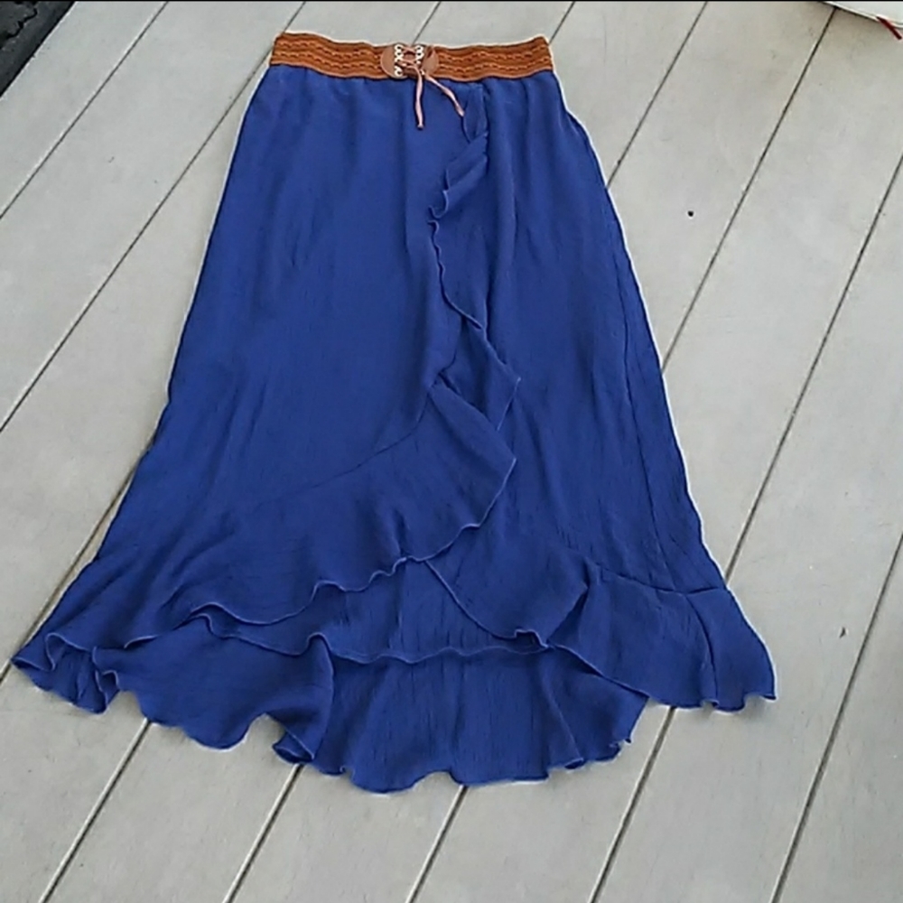 Amy Byer Long Ruffles Skirt. Size L 14